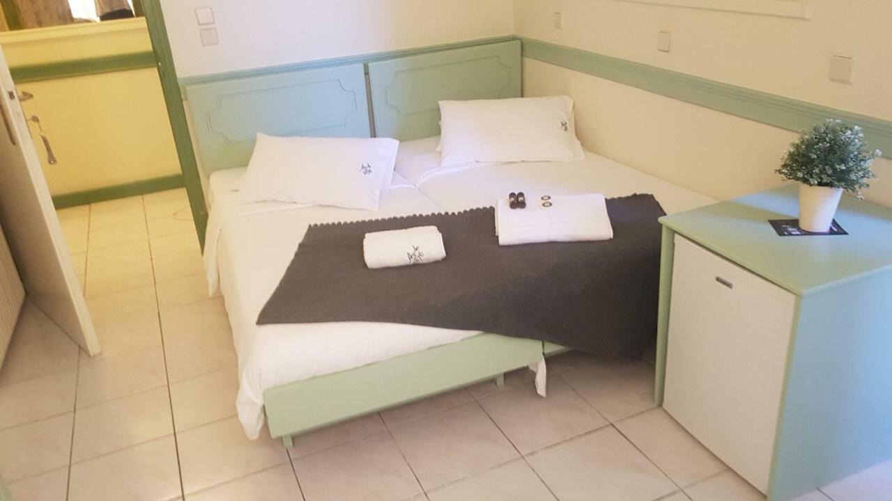 Hotel Aegli 1876 à Tínos Extérieur photo